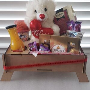 San Valentine Tray with sweet and salty treats